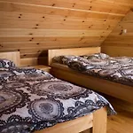 Wrzosowe Zacisze Lodge *